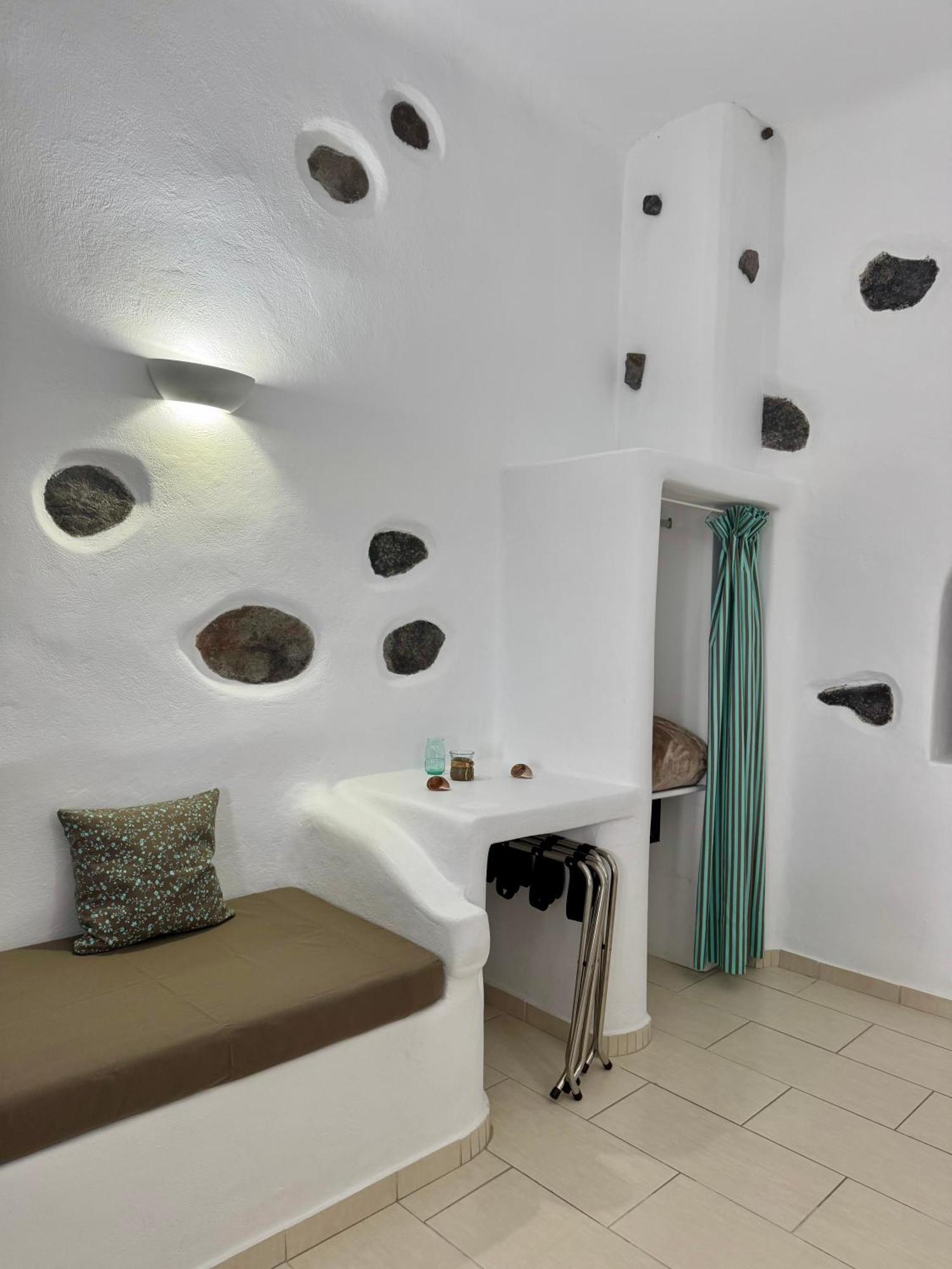 Manias Residences