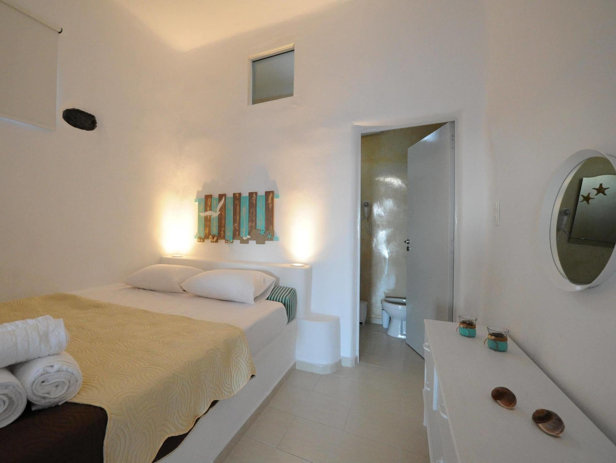 Manias Residences 3*